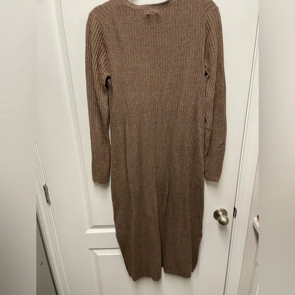 GAP MATERNITY Henley Midi Sweater Dress - Picture 11 of 12
